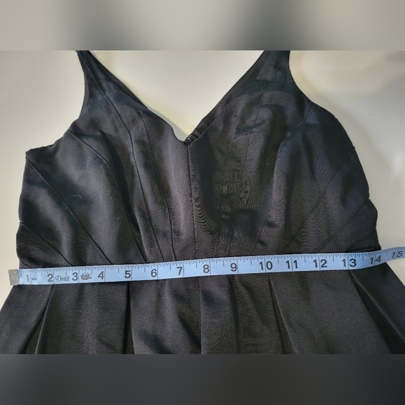 Z Spoke by Zac Posen V-neck Pleated Little Black Dress Size 4 - Picture 10 of 11